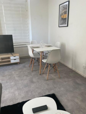 Superbe appartement hyper centre vieille ville…